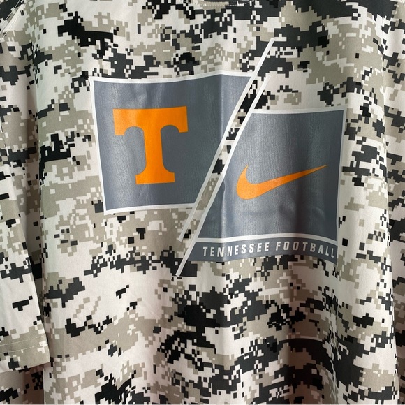 Badger Sport Tennessee Vols Football Graphic Digital Camo Men's T-Shirt 3XL - Picture 3 of 8